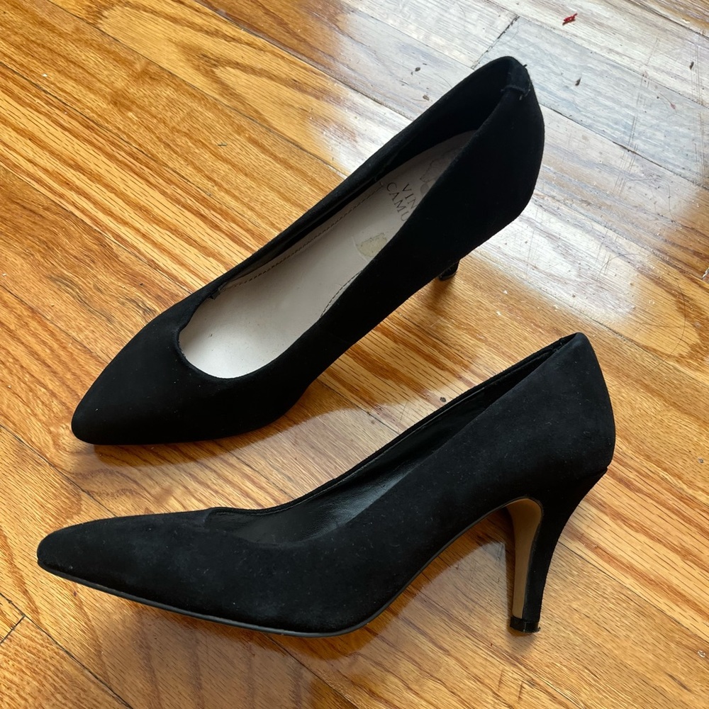 Vince Camuto Farin Suede Classic Heel Pump